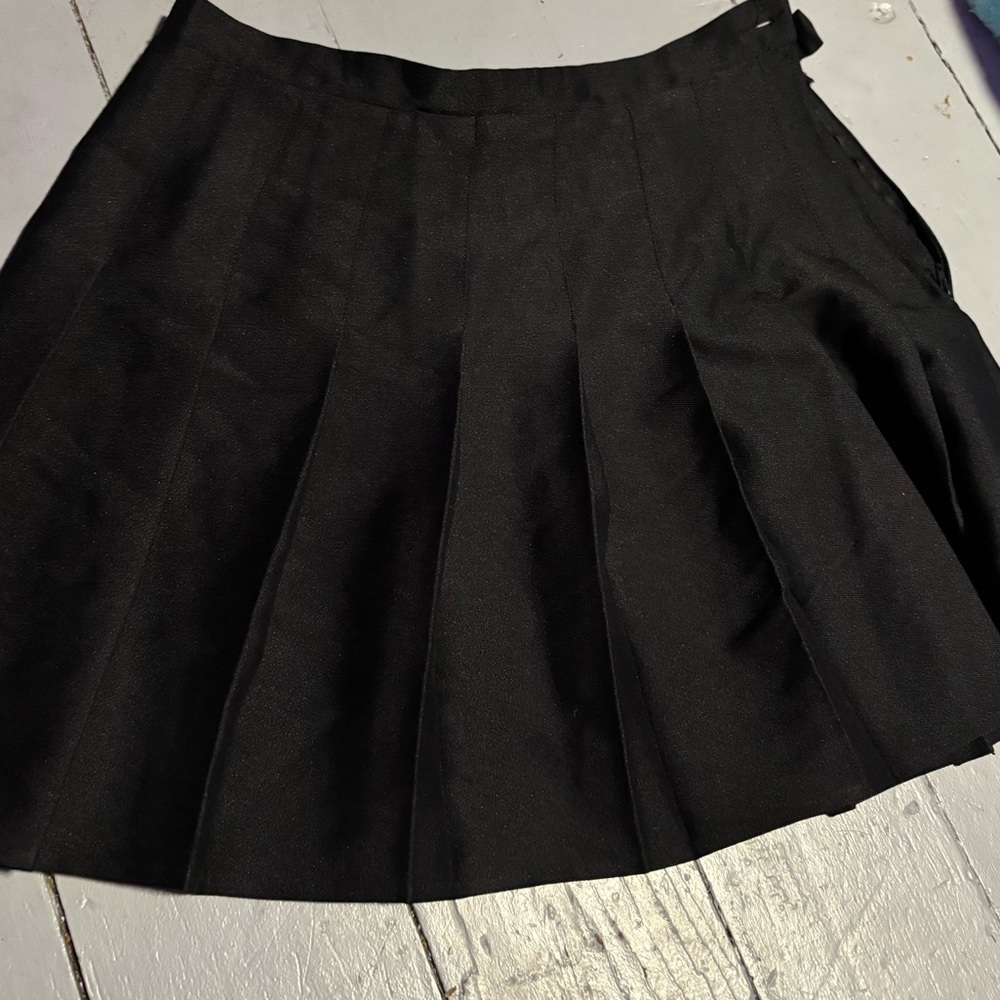 Black skirt
